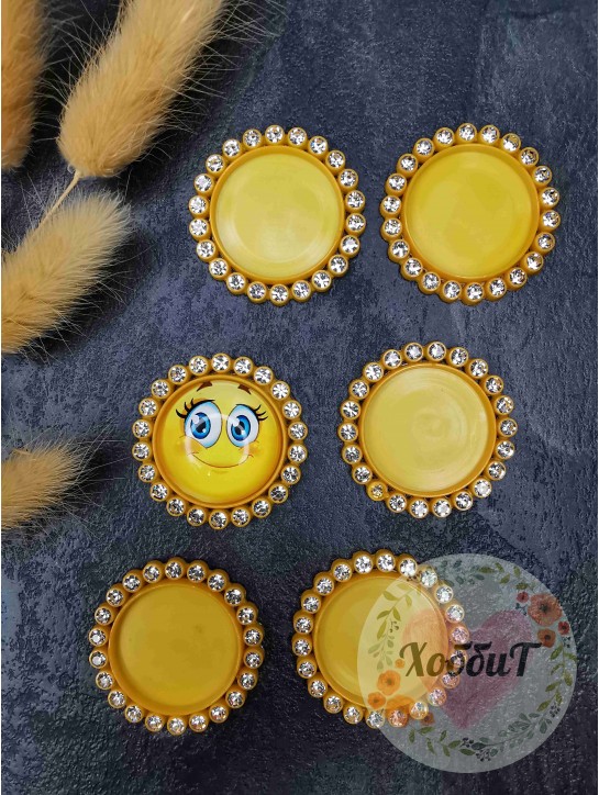 Крышечка-серединка со стразами, пластик (желтый)